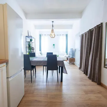Sublime Plein Centre Apartment